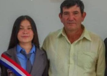 Pedro Alcides Ojeda Quintana y su hija